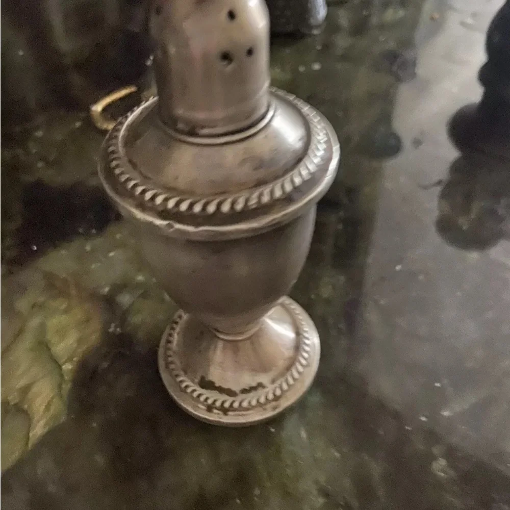 Dushin 925  Sterling Silver With A  Glass Weighted Vintage Salt or Pepper Shaker